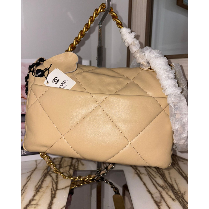 Chanel  19 Trío Beige