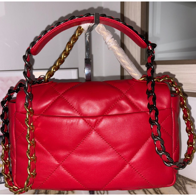 Chanel 19 Trío Red